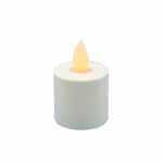 Het LED waxinelichtje met schuifje onderop oplaadbaar warm wit LOS is een klein, oplaadbaar wit waxinelichtje met een warmgele vlamvormige bovenkant, dat zacht gloeit tegen een zwarte achtergrond.