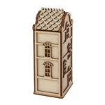 De Waxinelichthouder houten huis DORSETTO is een klein, decoratief houten model van een hoog, smal huis met boogramen en een pannendak, charmant weergegeven op een witte achtergrond.