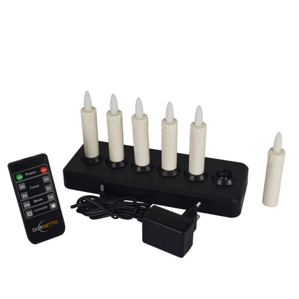 De LED dinerkaars oplaadbaar set bevat zes 97 mm warmwitte oplaadbare kaarsen (130 uur), een zwarte oplaadbasis voor vijf, één losse kaars, afstandsbediening en voedingsadapter - alles weergegeven op een witte achtergrond.